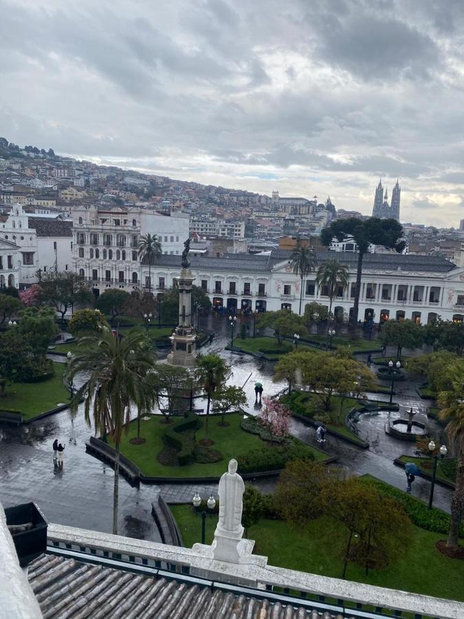 Hostal Brilliant Quito Exterior foto